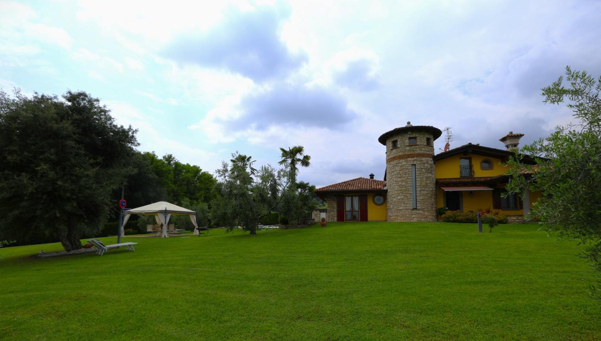 Villa Pedergnano Villa Cristina מראה חיצוני תמונה